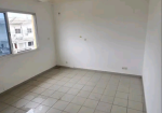 Villa à mitoyenne à louer à Angondjé première cité
