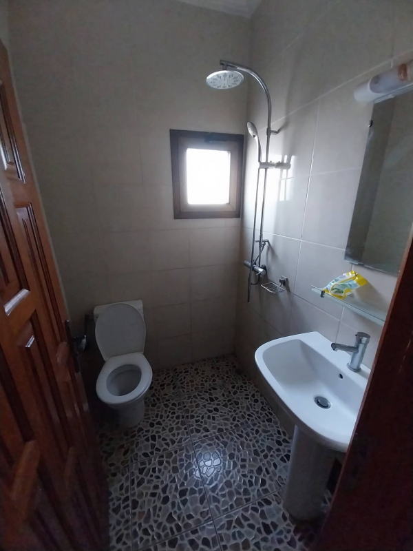 Appartement 2 chambres à louer à Owendo – Alenakiri