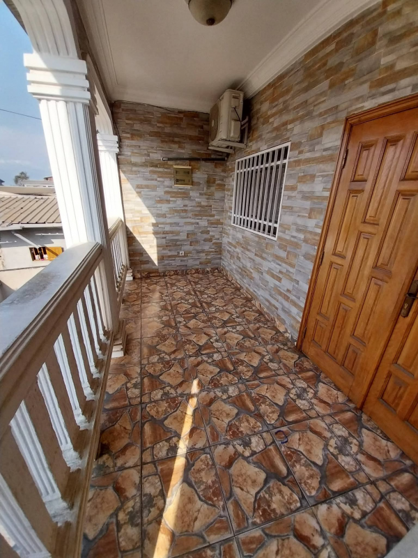 Appartement 2 chambres à louer à Owendo – Alenakiri