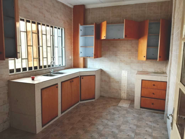Appartement 3 chambres à louer à Libreville – Plaine Niger