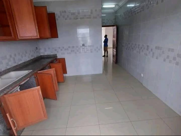 Appartement 3 chambres à louer à Libreville – Bas de Gué-Gué