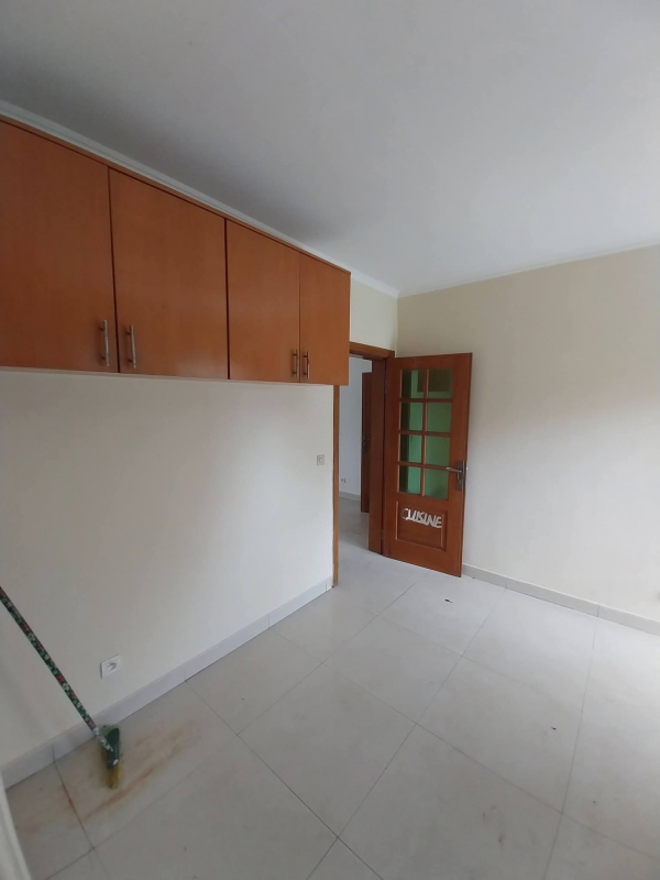 Appartement 3 chambres à louer à Nzeng Ayong