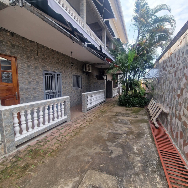 Appartement à louer à Angondje Sherko