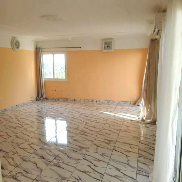Appartement 3 chambres à louer au Bas de Gué-Gué