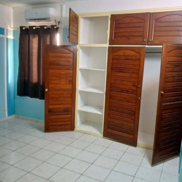 Appartement 3 chambres à louer au Bas de Gué-Gué