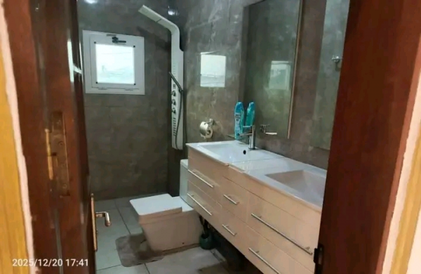 Appartement 2 Chambres à louer à iAi en bordure de route
