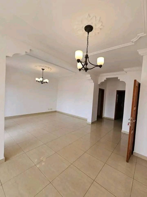 Appartement à louer au bas de Gué-Gué zone résidentielle