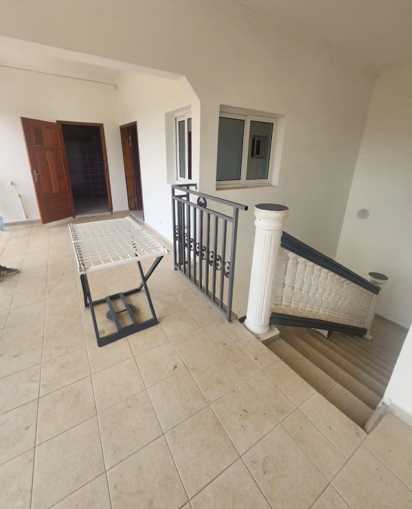 Appartement 2 chambres en voie secondaire à Malibe 1