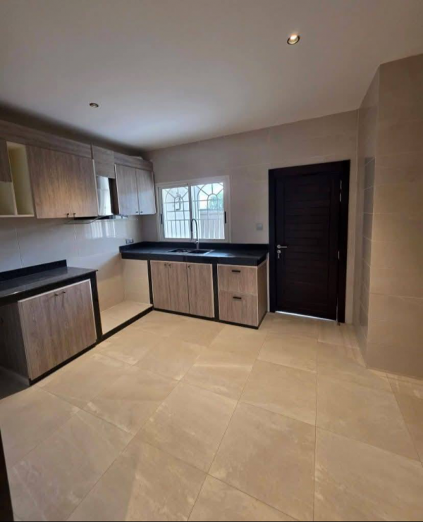 Appartement première main 2 chambres à Amissa