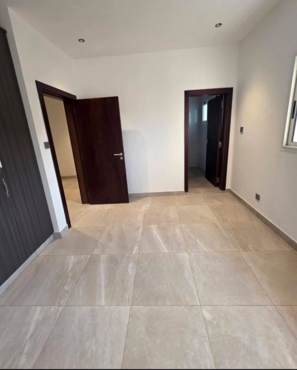 Appartement première main 2 chambres à Amissa