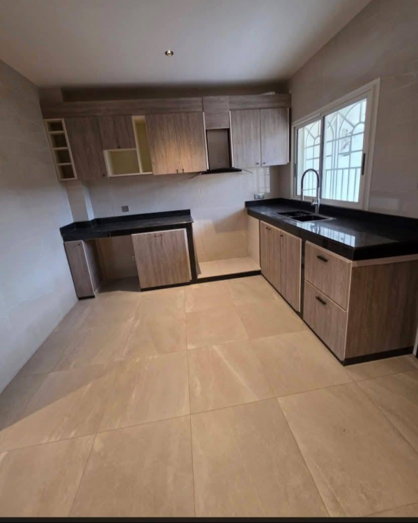 Appartement première main 2 chambres à Amissa