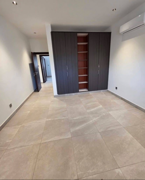 Appartement première main 2 chambres à Amissa