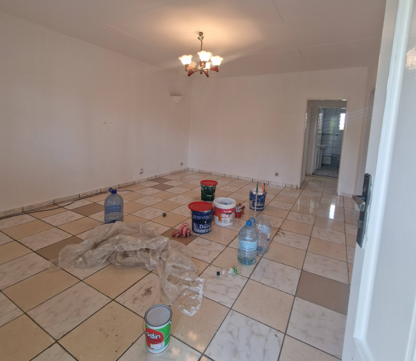 Appartement 2 chambres à louer à Okala Mikolongo