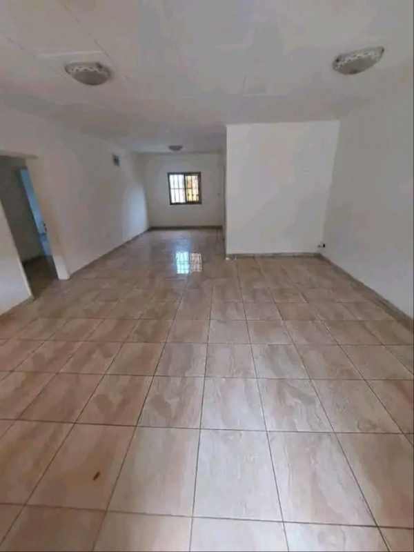 Appartement 2 chambres à louer derrière la Pédiatrie
