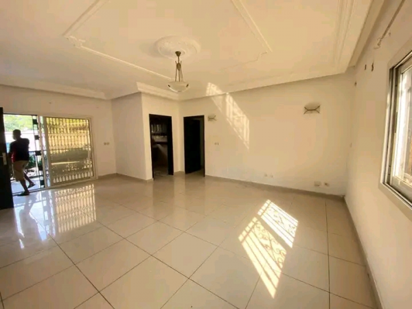 Appartement 2 chambres à louer à Mindoumbé 2