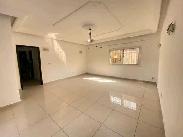 Appartement 2 chambres à louer à Mindoumbé 2