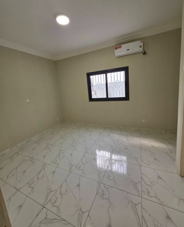 Appartement 2 chambres à louer au Stade d’Angondjé
