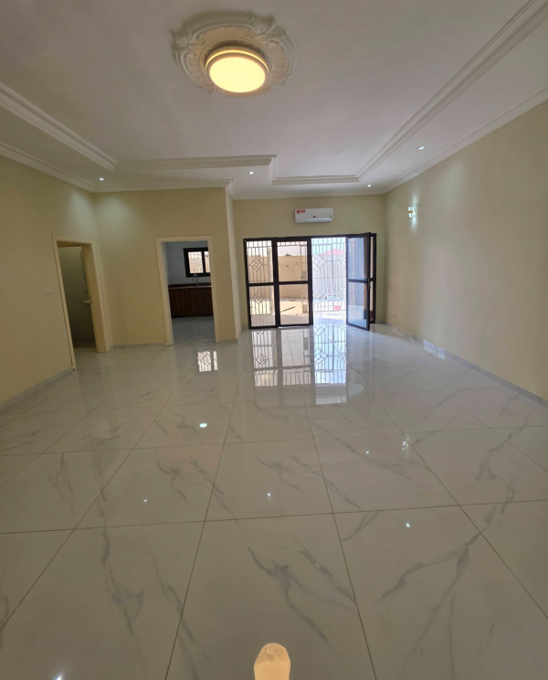 Appartement 2 chambres à louer au Stade d’Angondjé
