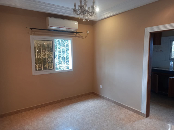 Appartement 2 chambres à louer à la Cité Damas
