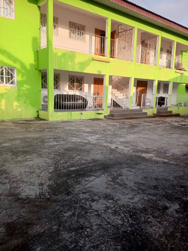 Appartement 2 chambres à louer à Okala Mikolongo