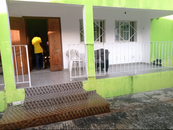Appartement 2 chambres à louer à Okala Mikolongo