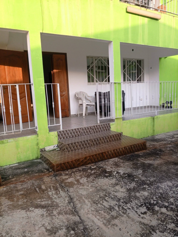 Appartement 2 chambres à louer à Okala Mikolongo