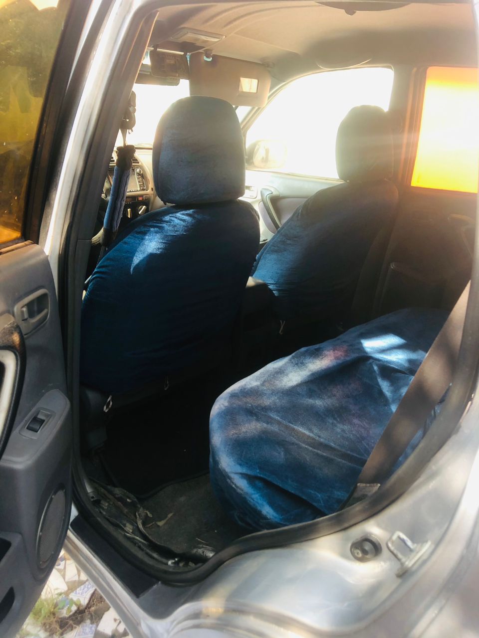 Rav4 2 a vendre en etat