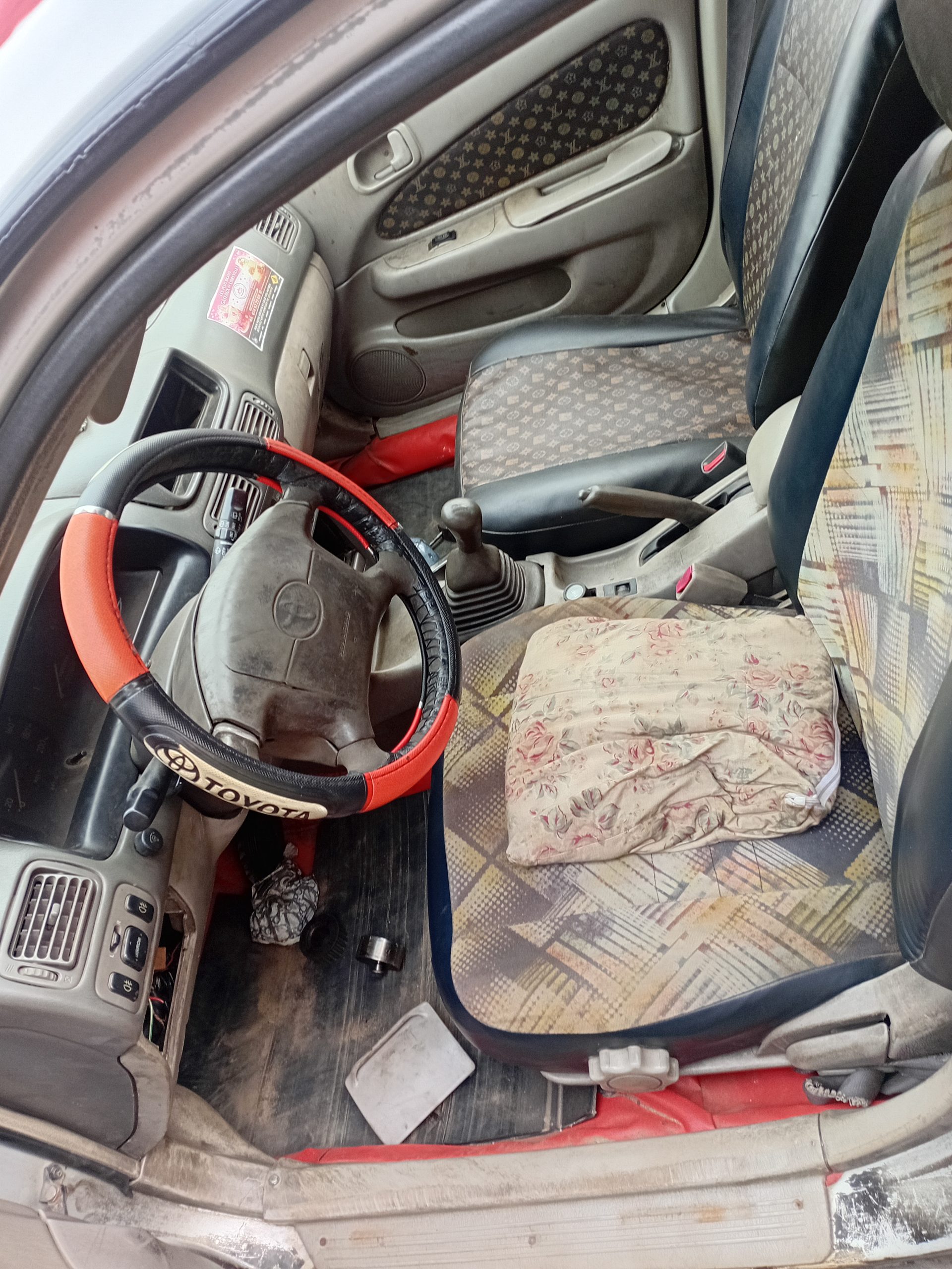 Toyota Corolla moteur diesel HS boîte impeccable propre