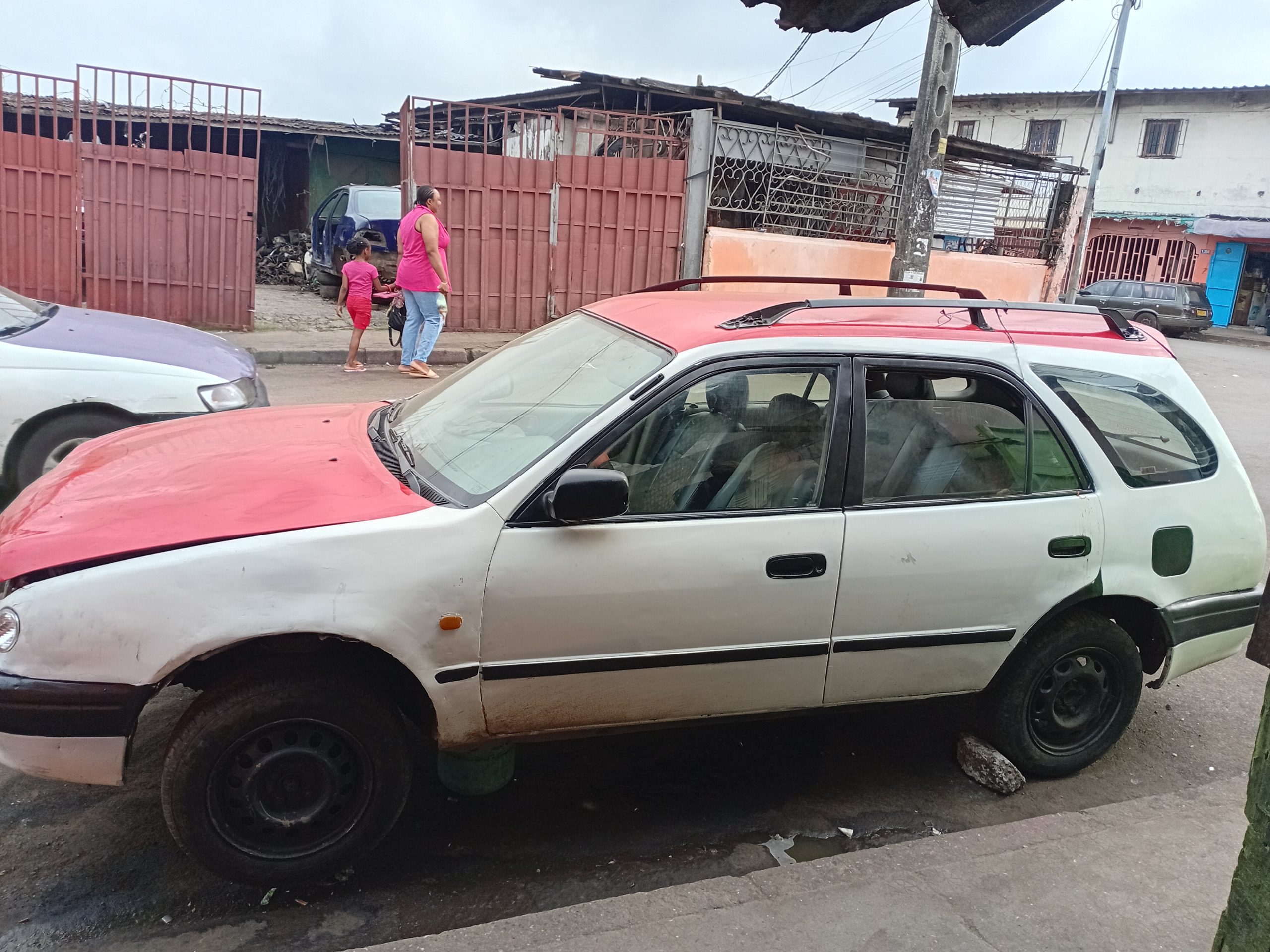 Toyota Corolla moteur diesel HS boîte impeccable propre